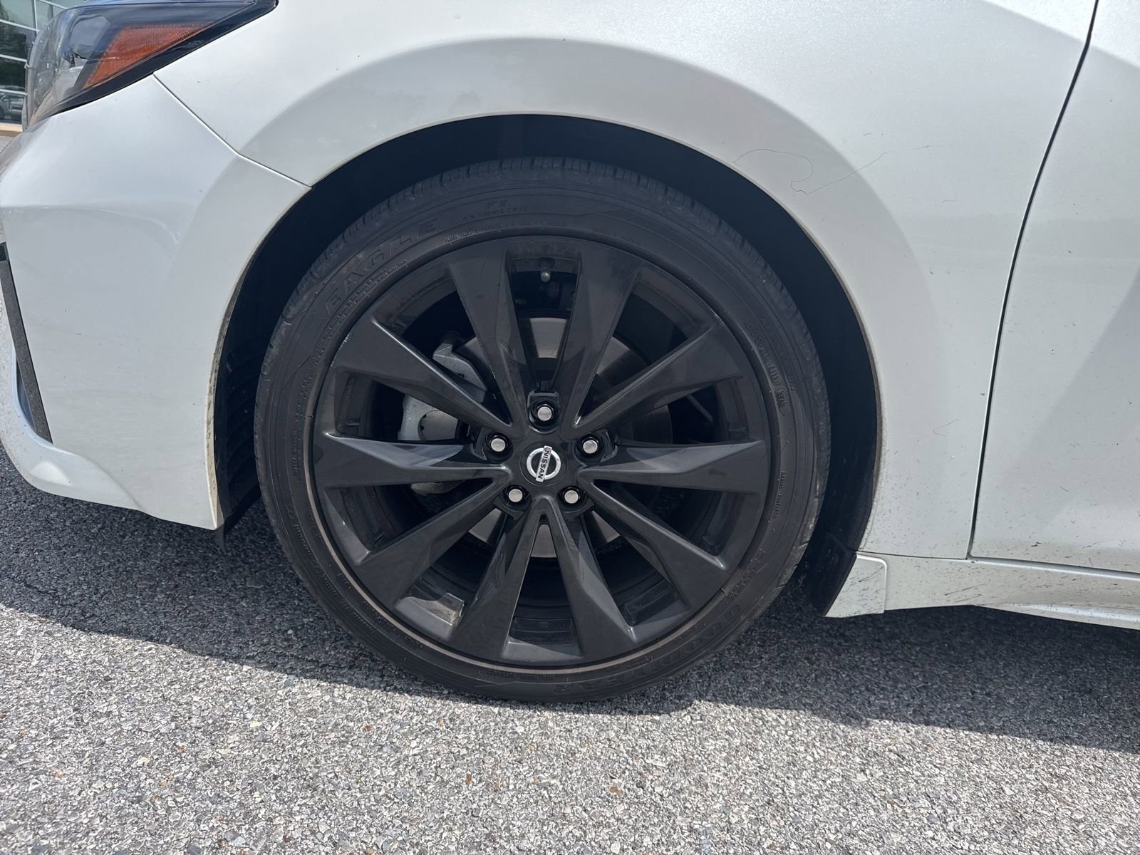 Used 2020 Nissan Maxima SR w/ Sport Mat Group FWD image 9