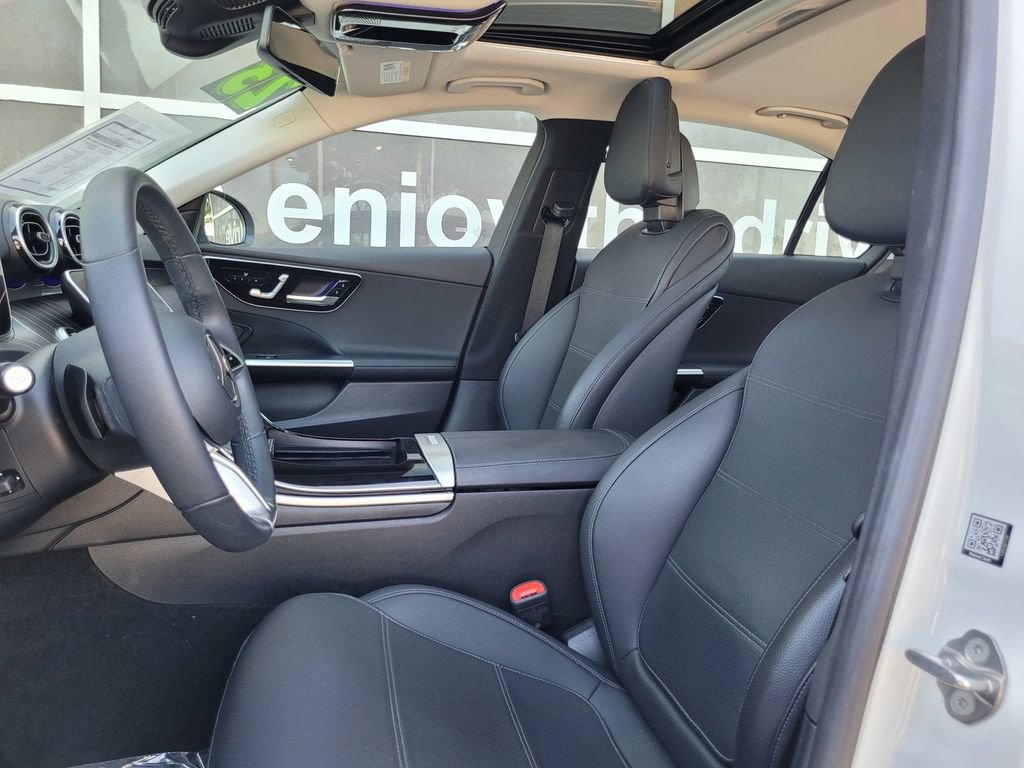Used 2023 Mercedes-Benz C 300 Sedan image 12
