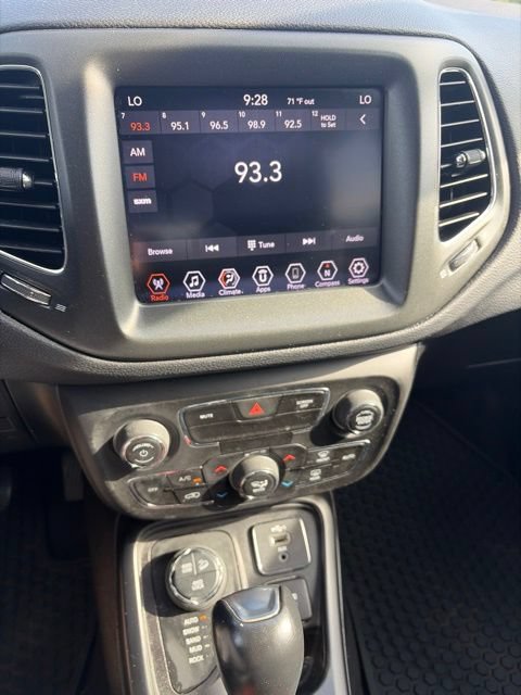 Used 2020 Jeep Compass Trailhawk AWD/4WD image 6