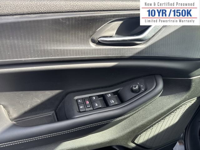 Used 2025 Jeep Grand Cherokee Altitude image 15