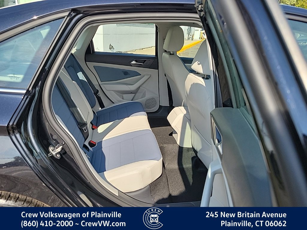 New 2027 Volkswagen Jetta SE FWD image 15
