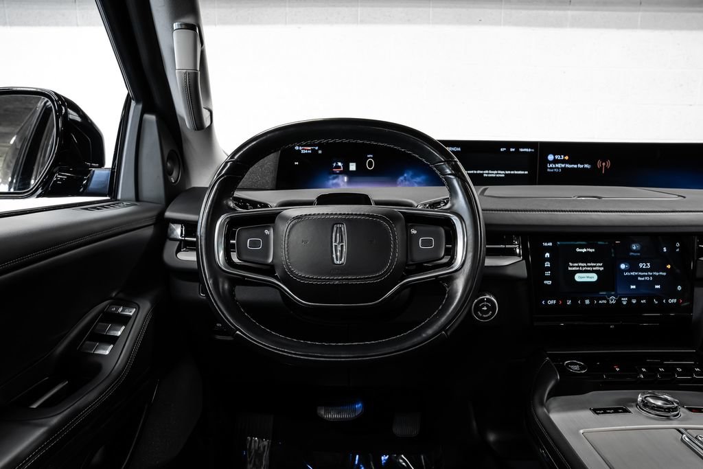 Used 2025 Lincoln Navigator L Reserve AWD/4WD image 22