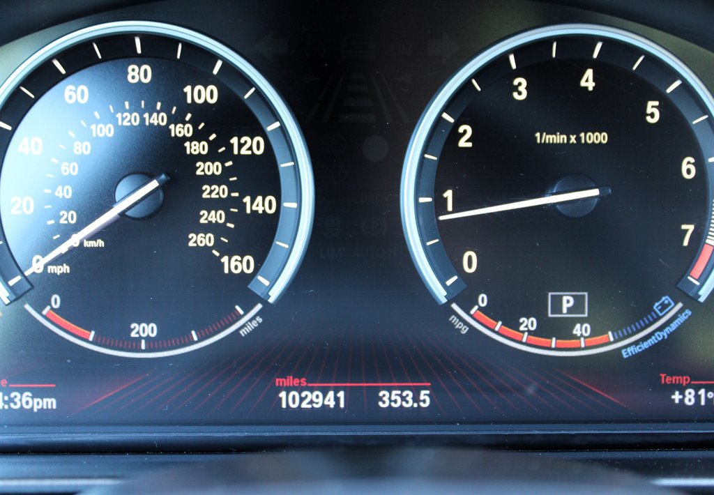 Used 2011 BMW 550i Sedan RWD image 21