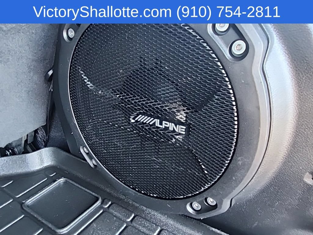 Used 2018 Jeep Wrangler Unlimited Sahara AWD/4WD image 30