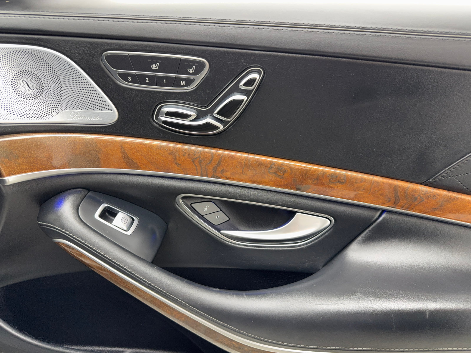 Used 2014 Mercedes-Benz S 550 Sedan w/ Sport Package image 43