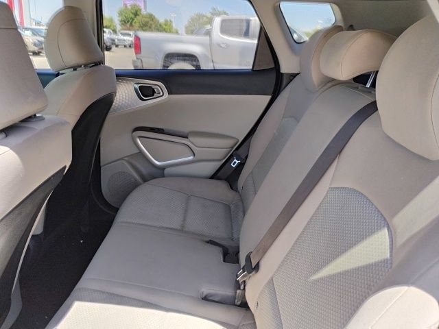 Used 2024 Kia Soul LX w/ Option Group 015 FWD image 7