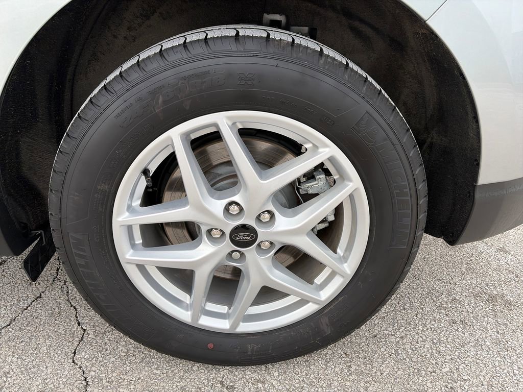 Used 2024 Ford Edge SEL w/ Convenience Package image 11