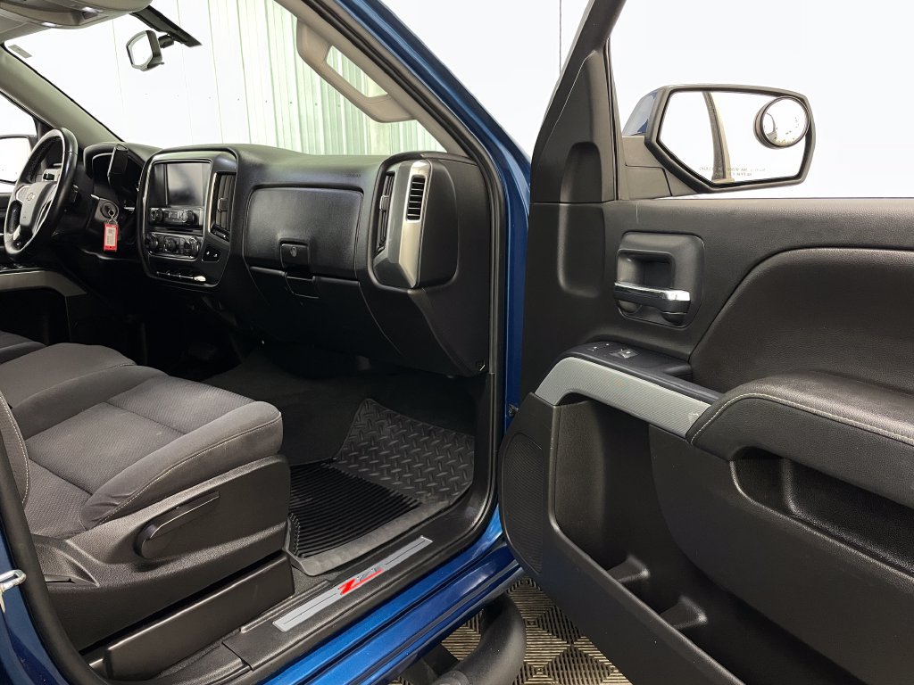 Used 2019 Chevrolet Silverado 1500 LT w/ All Star Edition AWD/4WD image 32