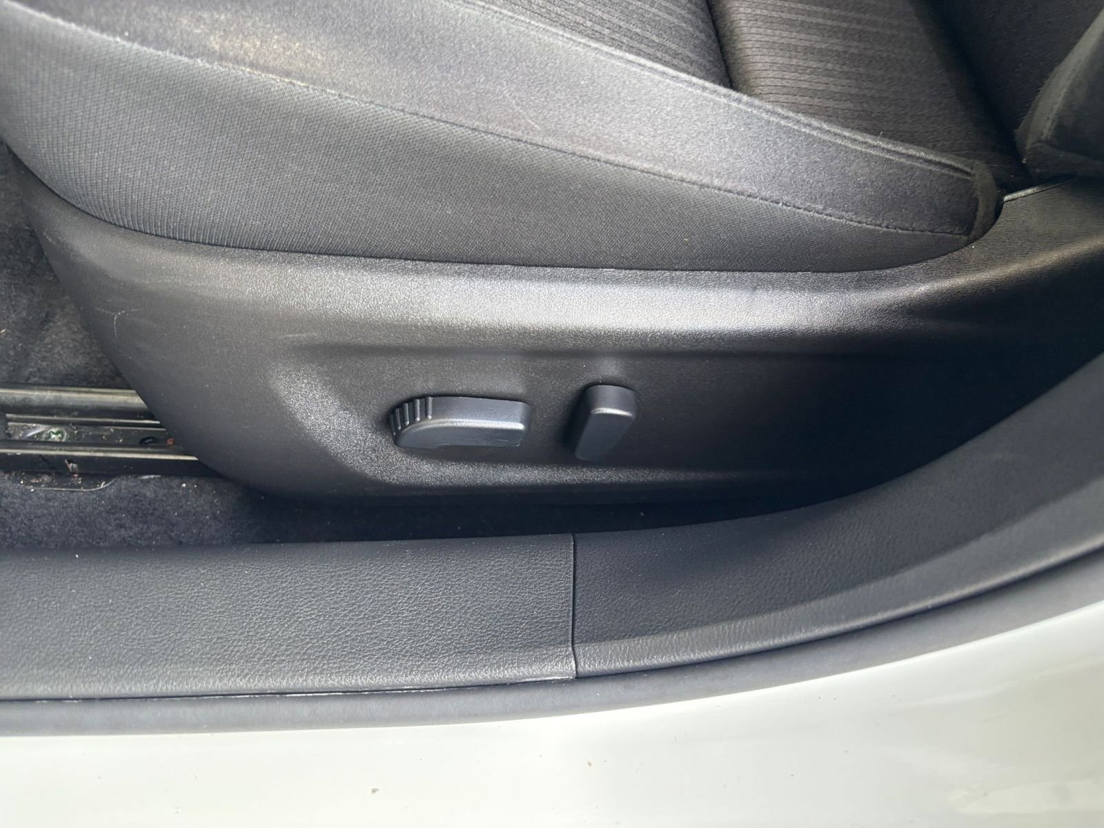 Used 2025 Nissan Altima 2.5 SV FWD image 22