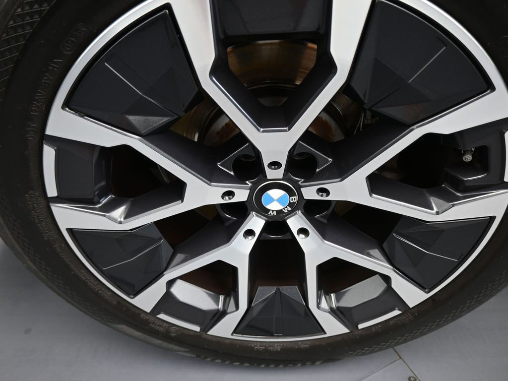 Used 2025 BMW X3 xDrive30i w/ M Sport Package AWD/4WD image 46