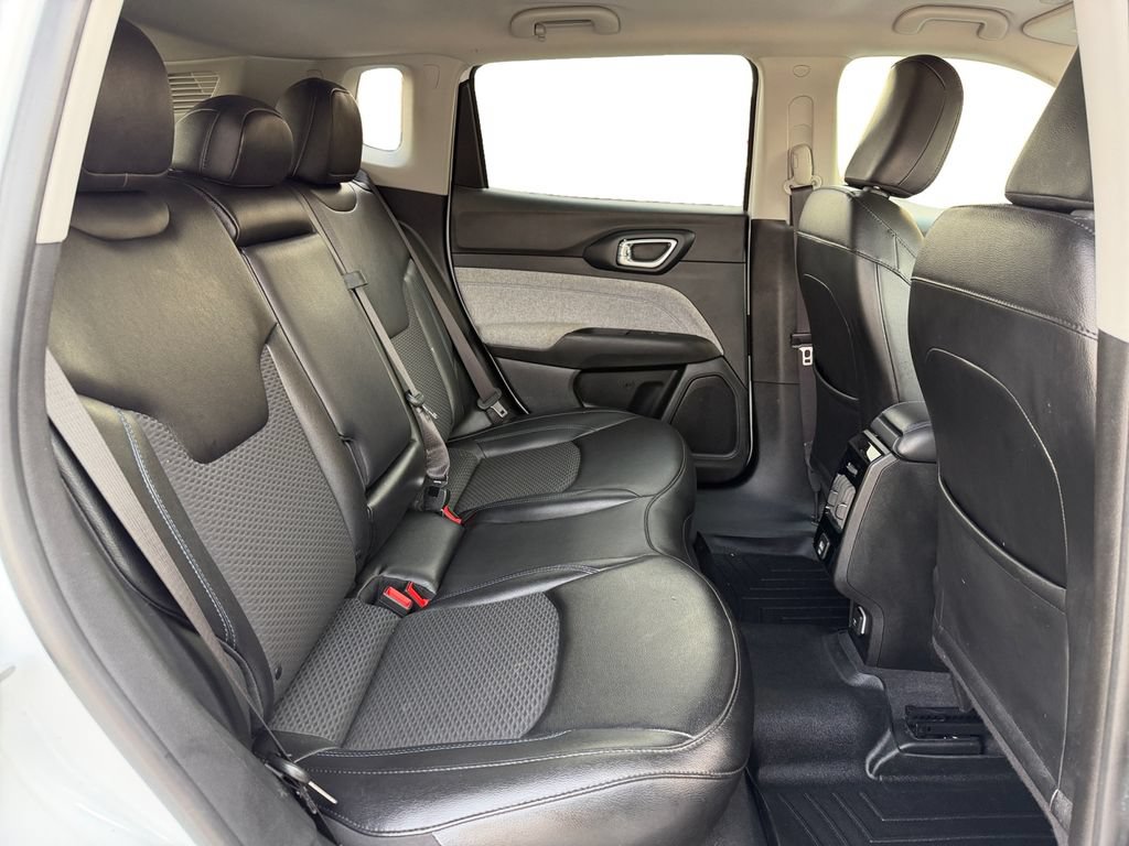 Used 2022 Jeep Compass Latitude AWD/4WD image 20