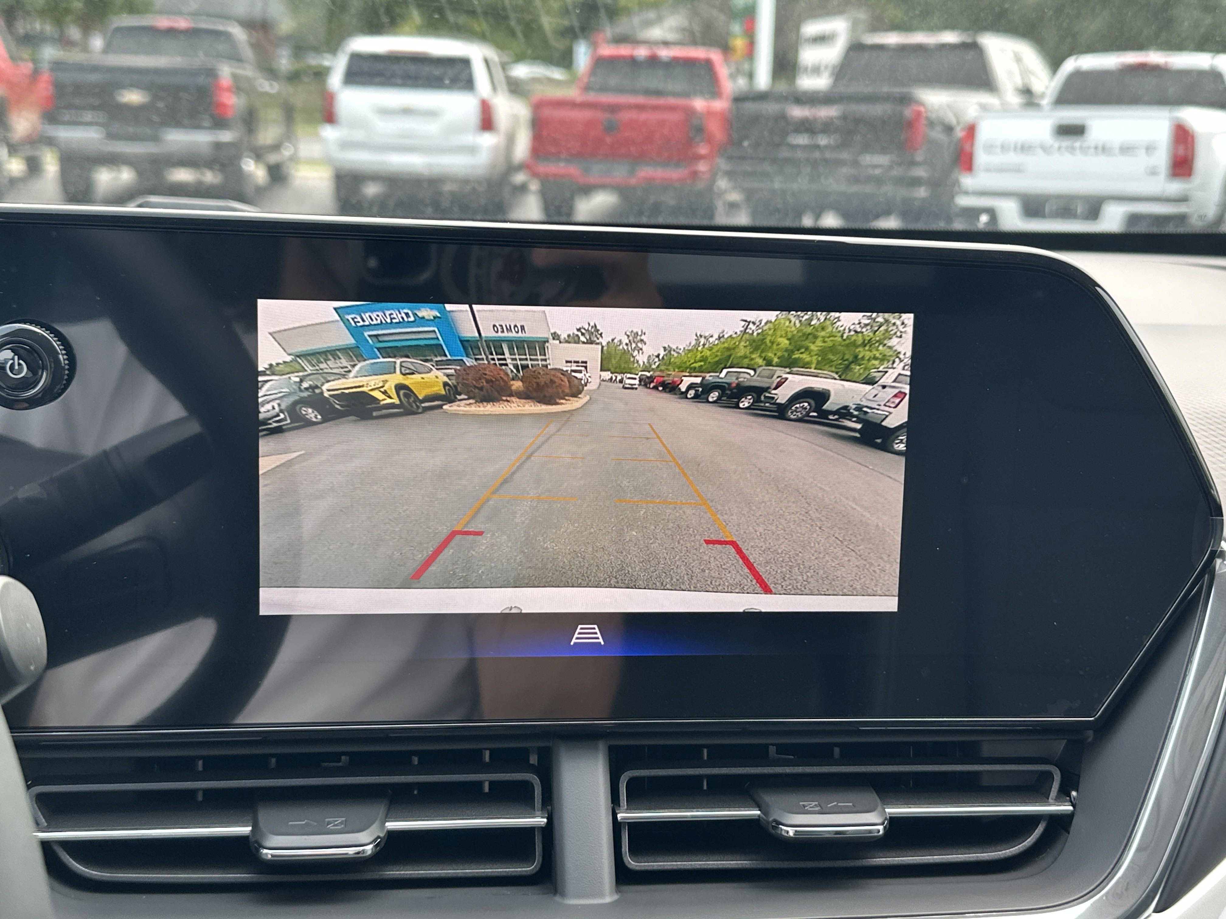 New 2025 Chevrolet Trax LT w/ Driver Confidence Package image 20