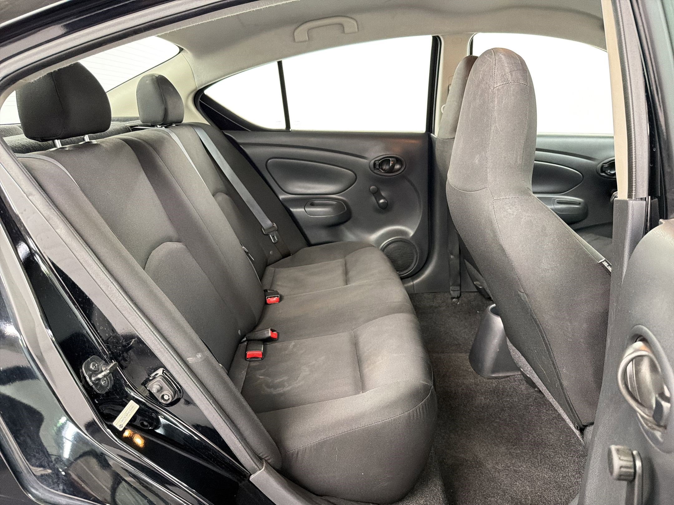 Used 2017 Nissan Versa S Plus FWD image 27