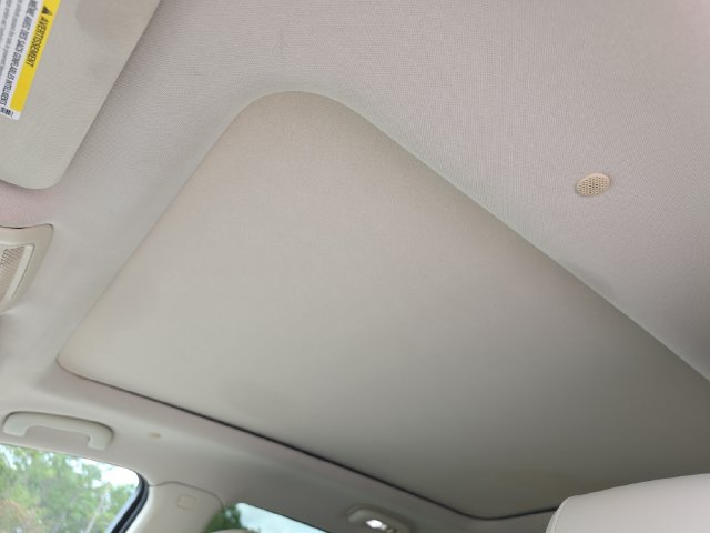 Used 2023 Cadillac XT5 Premium Luxury FWD image 17