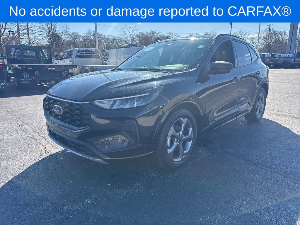 Used 2023 Ford Escape ST-Line image 2