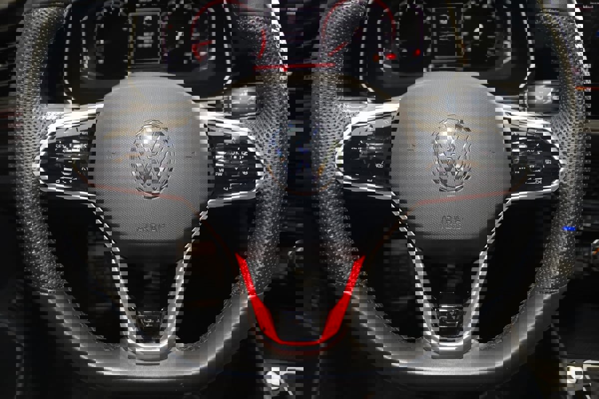 Used 2024 Volkswagen Jetta GLI Autobahn image 38