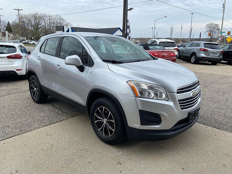 Used 2016 Chevrolet Trax LS AWD/4WD image 6
