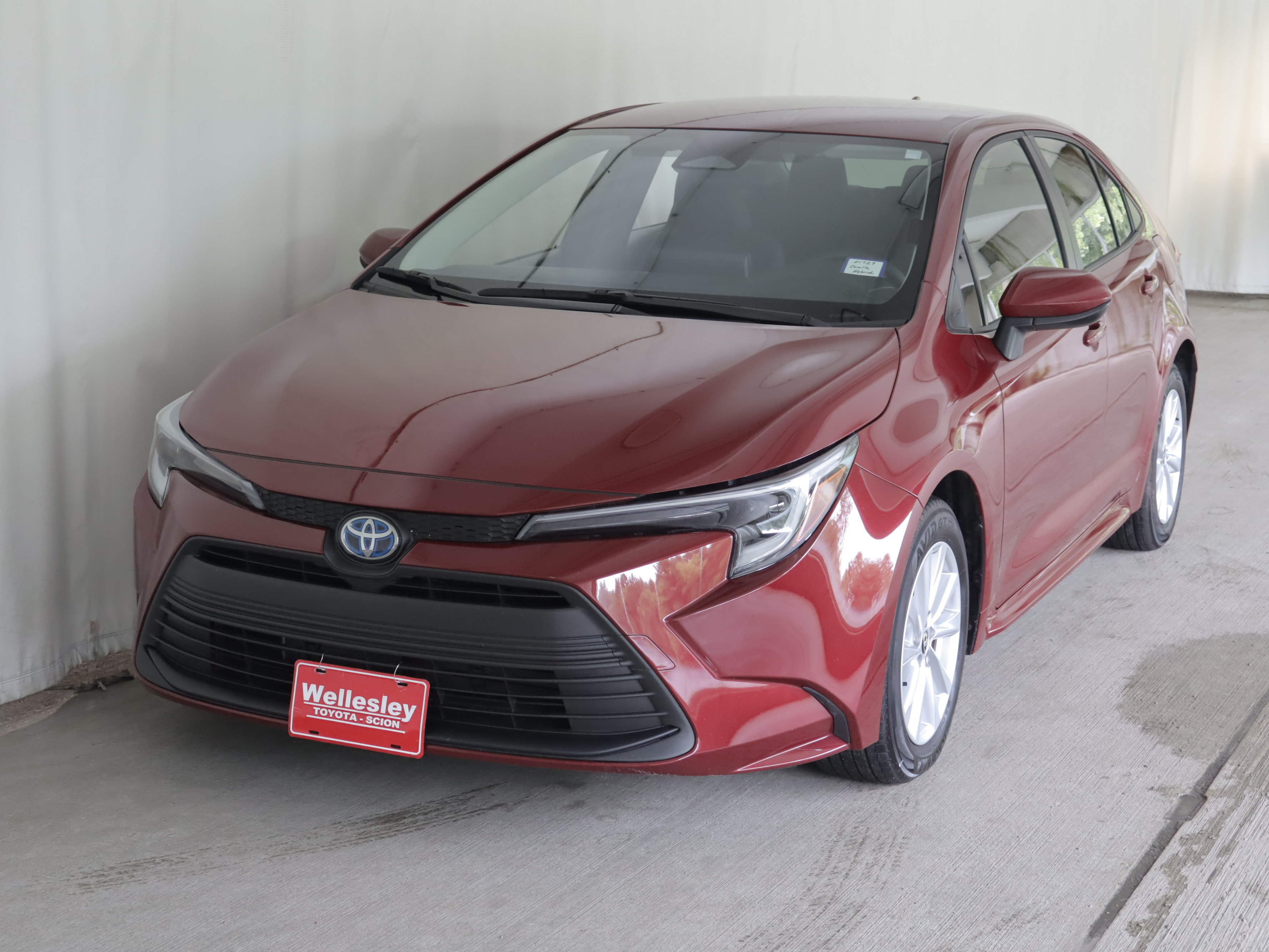 Used 2025 Toyota Corolla LE w/ LE Premium Package FWD image 21