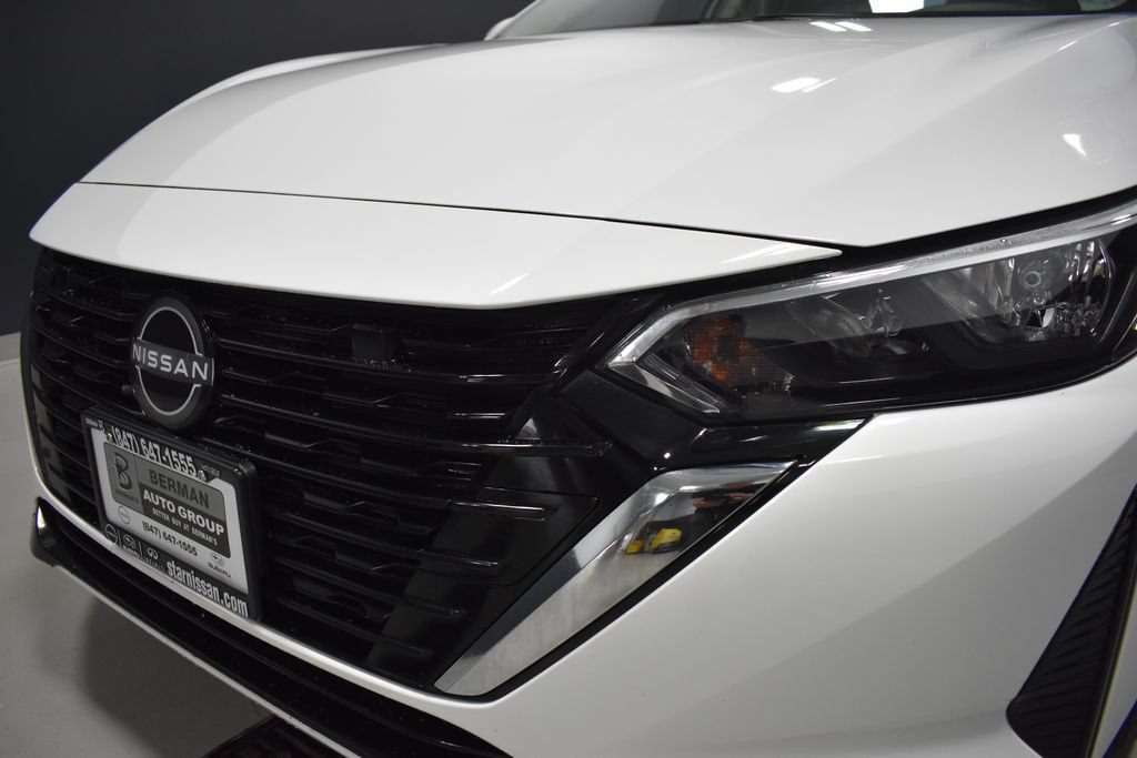 Certified 2025 Nissan Sentra S FWD image 11