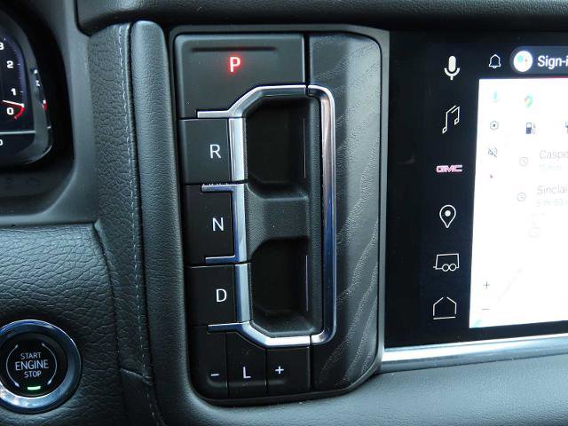 Used 2023 GMC Yukon XL Denali w/ Denali Reserve Package image 33