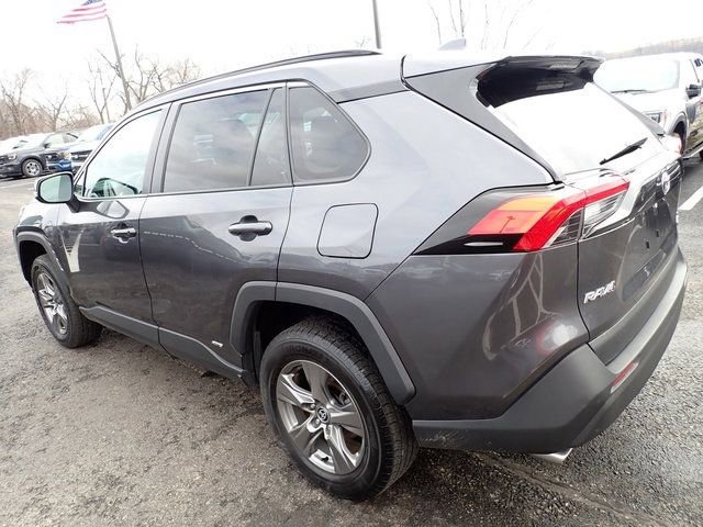 Used 2024 Toyota RAV4 XLE image 5