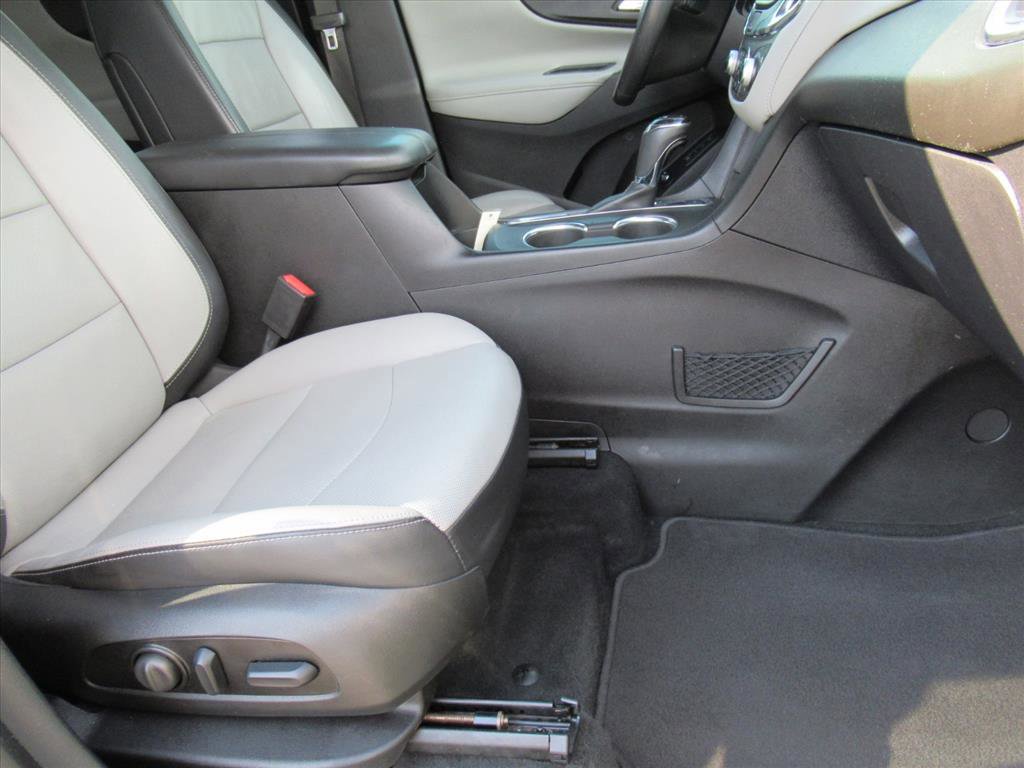 Used 2018 Chevrolet Equinox Premier image 10