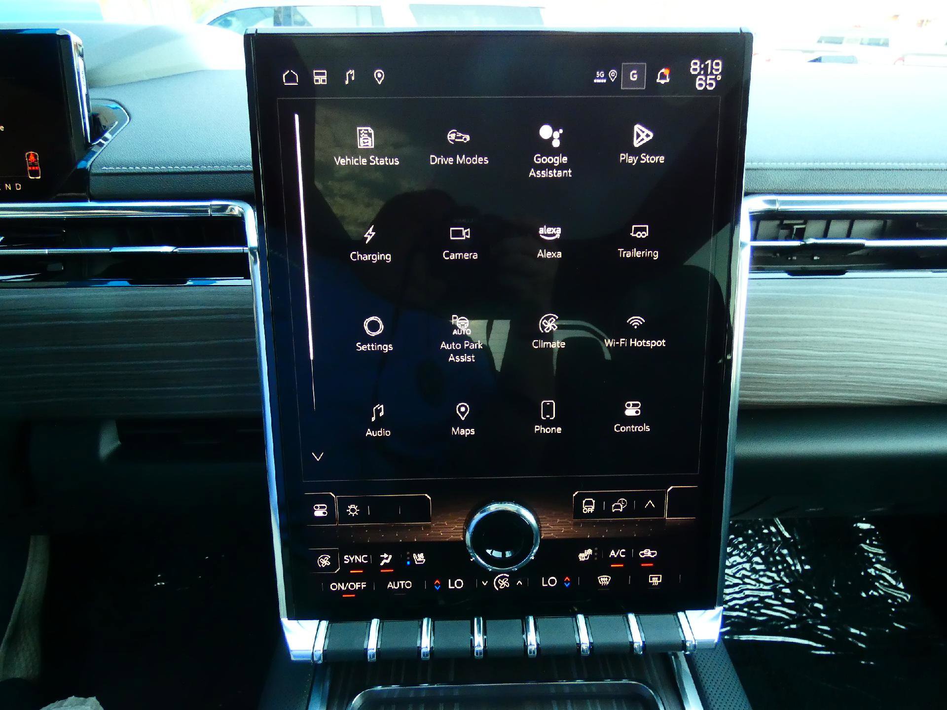 New 2025 GMC Sierra EV Denali image 22