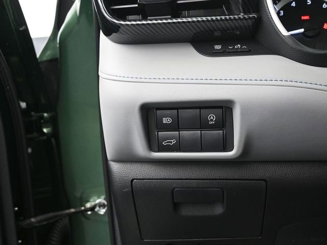 Certified 2023 Toyota Highlander XLE image 25