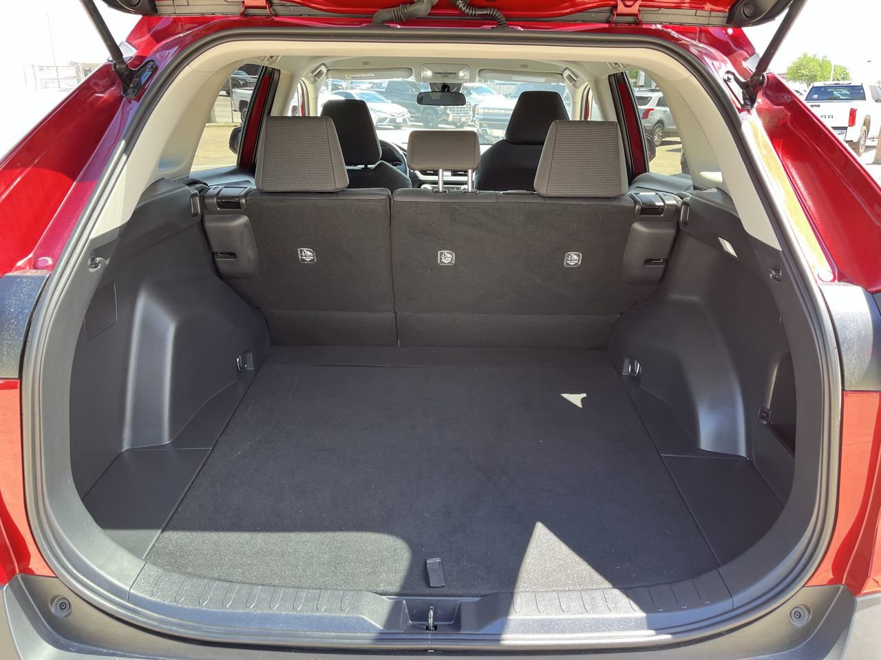 Used 2025 Toyota RAV4 LE image 28