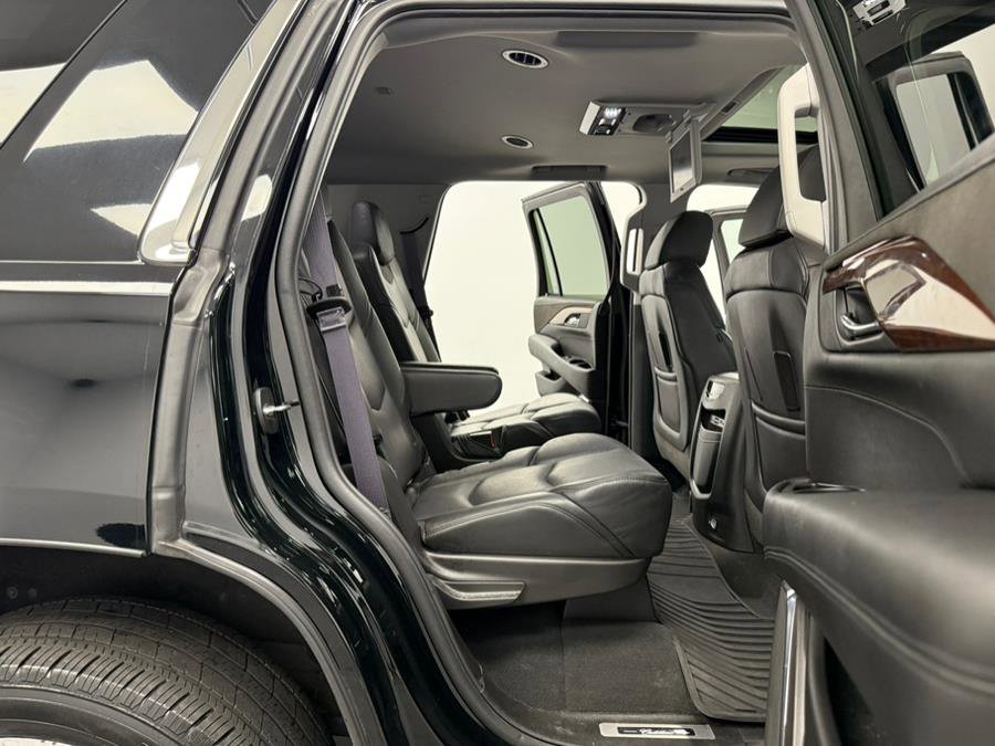 Used 2015 Cadillac Escalade Premium image 33