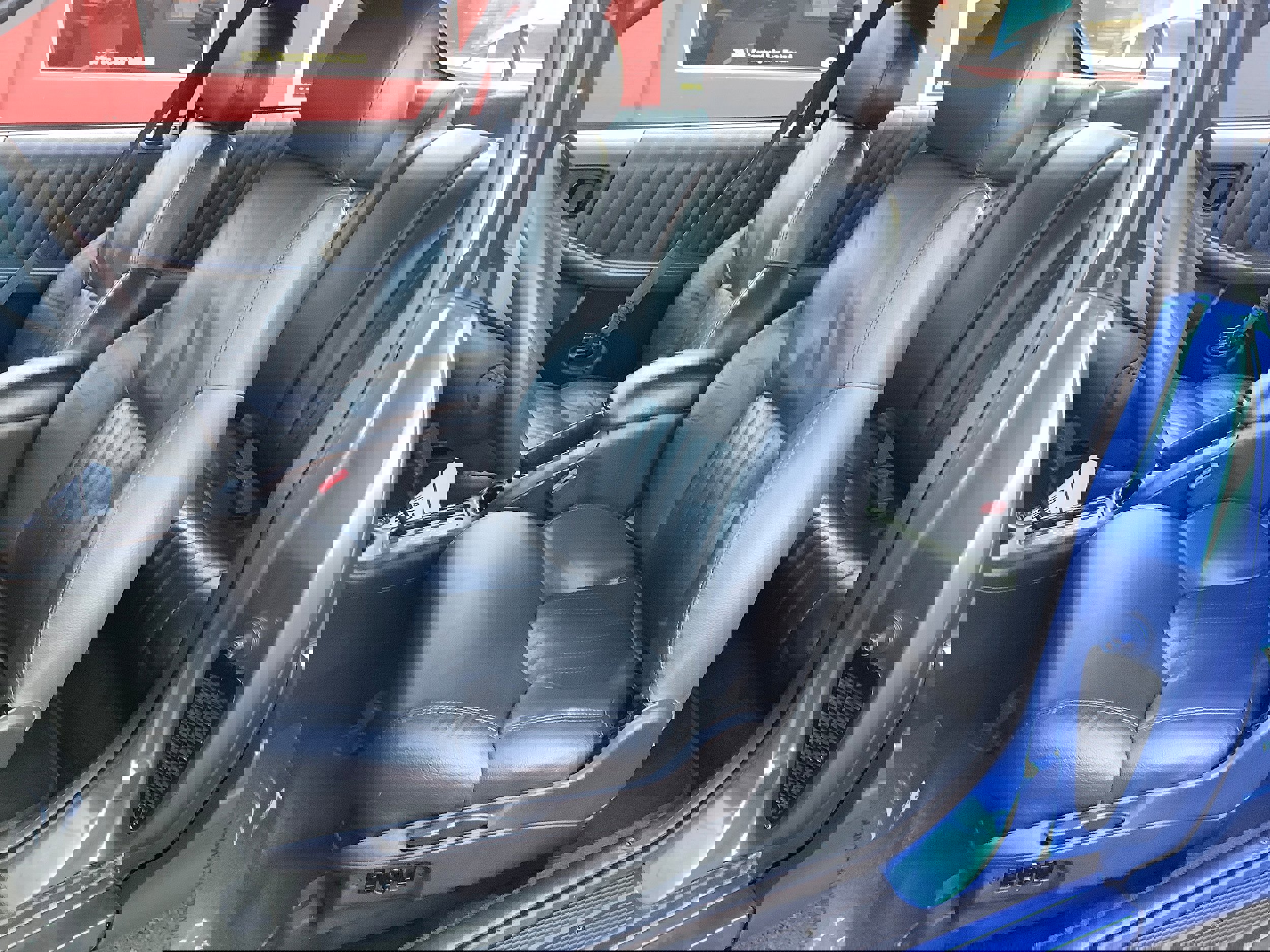 Used 1994 Pontiac Grand Prix SE image 10