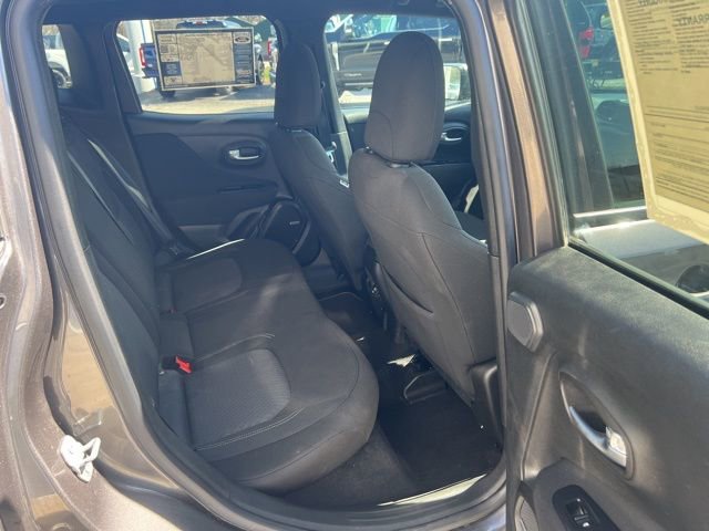 Used 2021 Jeep Renegade Latitude w/ Sun & Sound Group FWD image 12