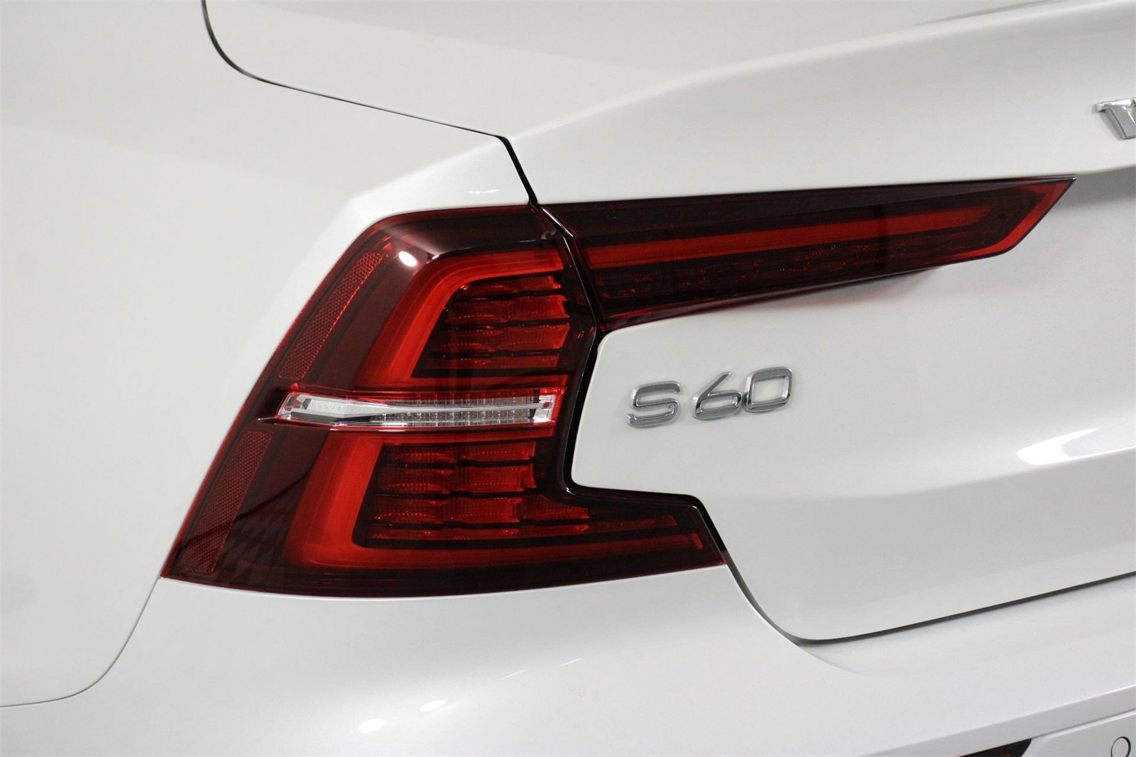 Certified 2025 Volvo S60 T8 Plus w/ Climate Package image 18