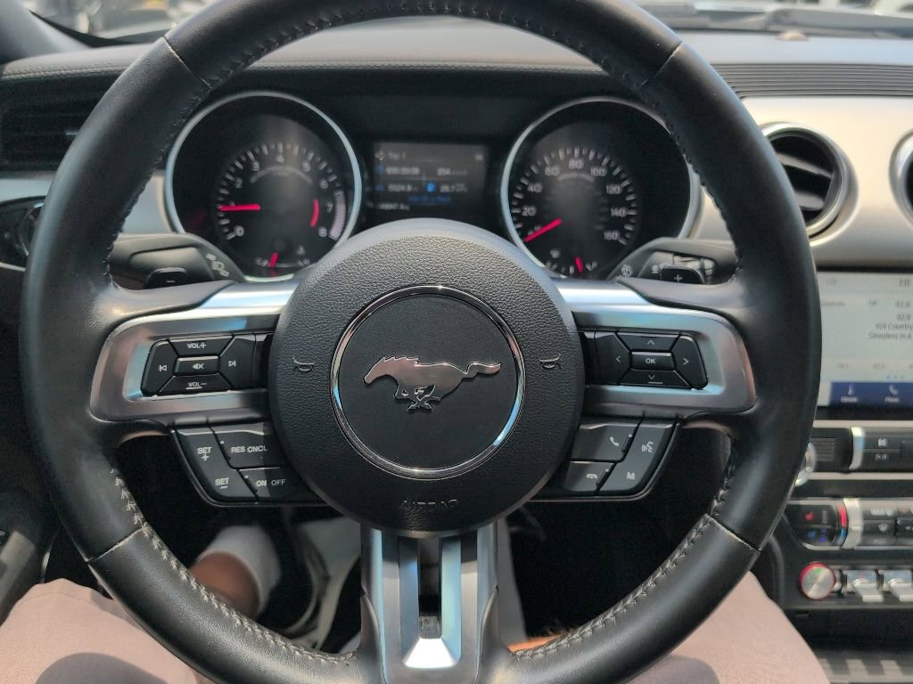 Used 2020 Ford Mustang Premium RWD image 15