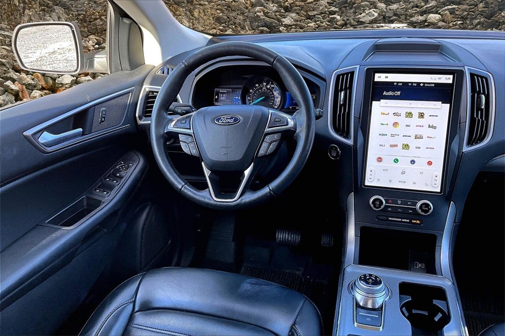 Used 2022 Ford Edge SEL w/ Convenience Package image 5