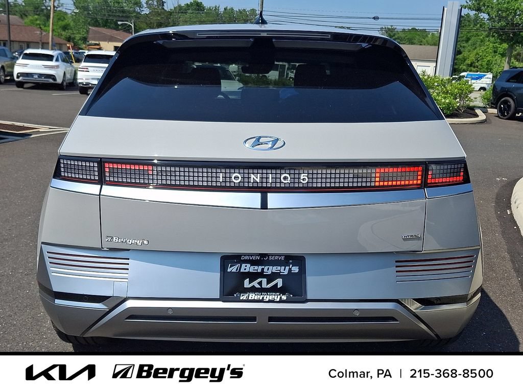 Used 2023 Hyundai Ioniq 5 Limited w/ Cargo Package AWD/4WD image 6