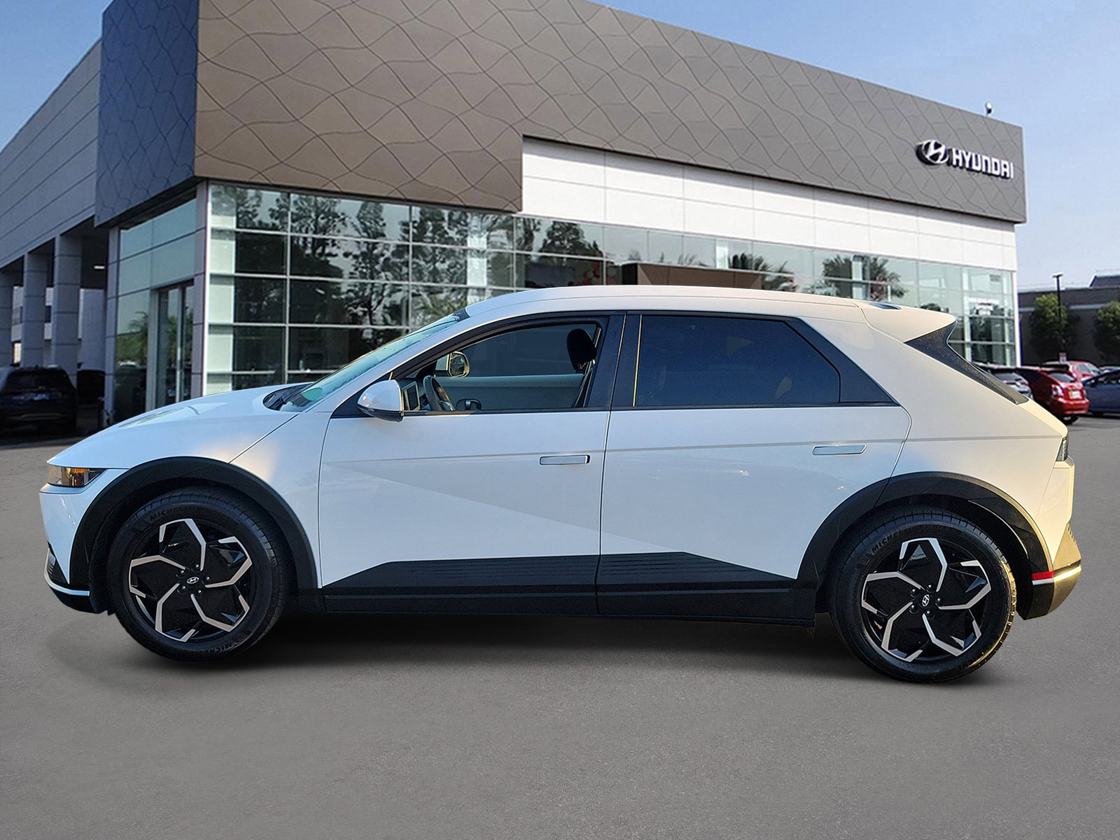 Certified 2024 Hyundai Ioniq 5 SEL RWD image 3