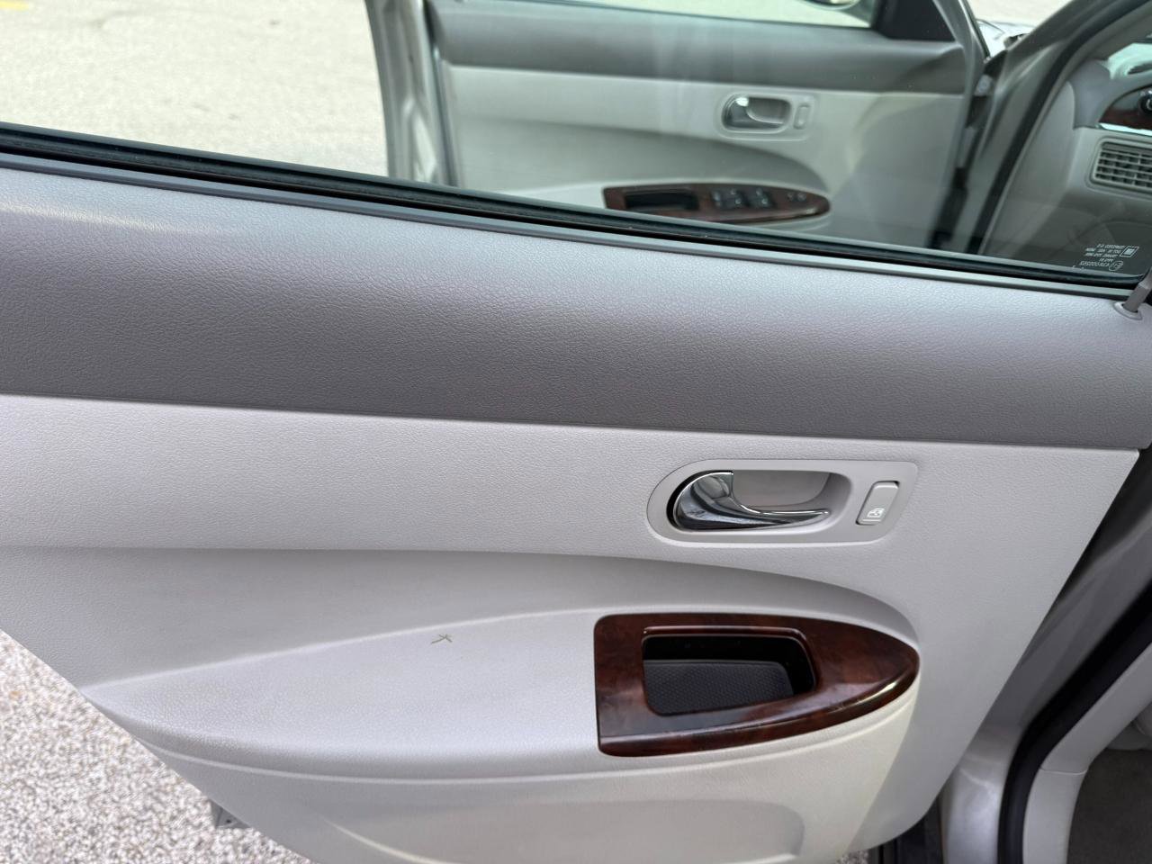 Used 2008 Buick LaCrosse CX FWD image 12