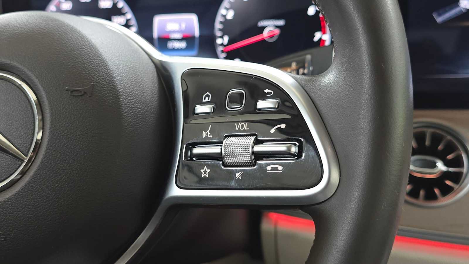 Used 2020 Mercedes-Benz E 450 4MATIC Cabriolet image 27