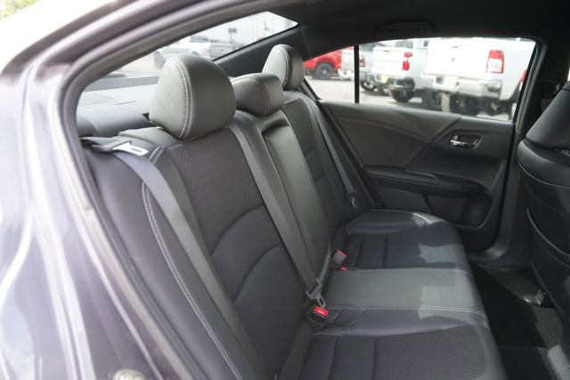 Used 2016 Honda Accord Sport image 16
