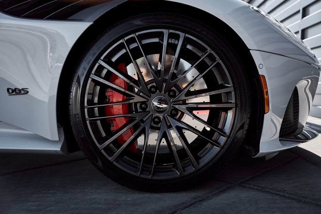Used 2023 Aston Martin DBS Superleggera Volante RWD image 25