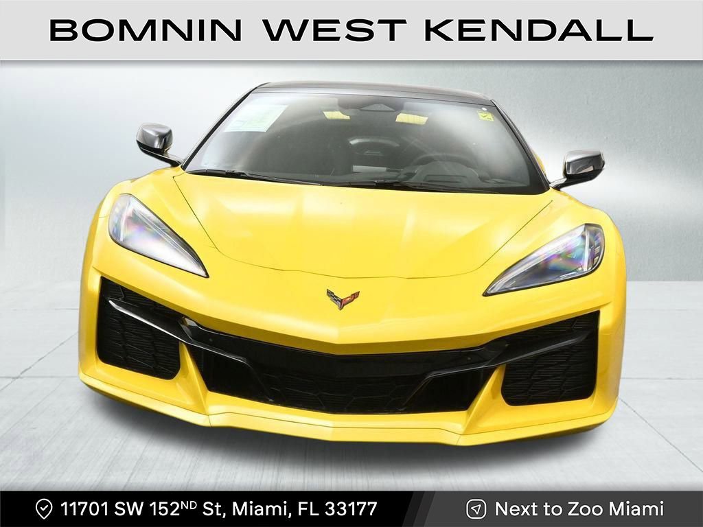 Used 2025 Chevrolet Corvette Z06 w/ Stealth Interior Trim Package image 8