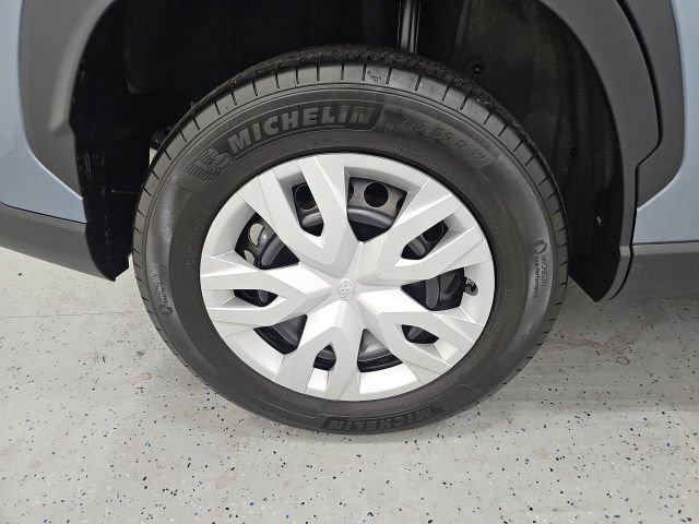Certified 2024 Toyota Corolla Cross L AWD/4WD image 8