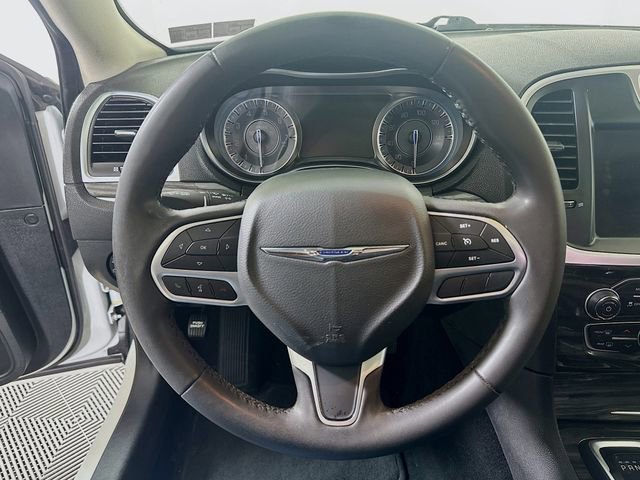 Used 2022 Chrysler 300 Touring L w/ Popular Equipment Group image 13