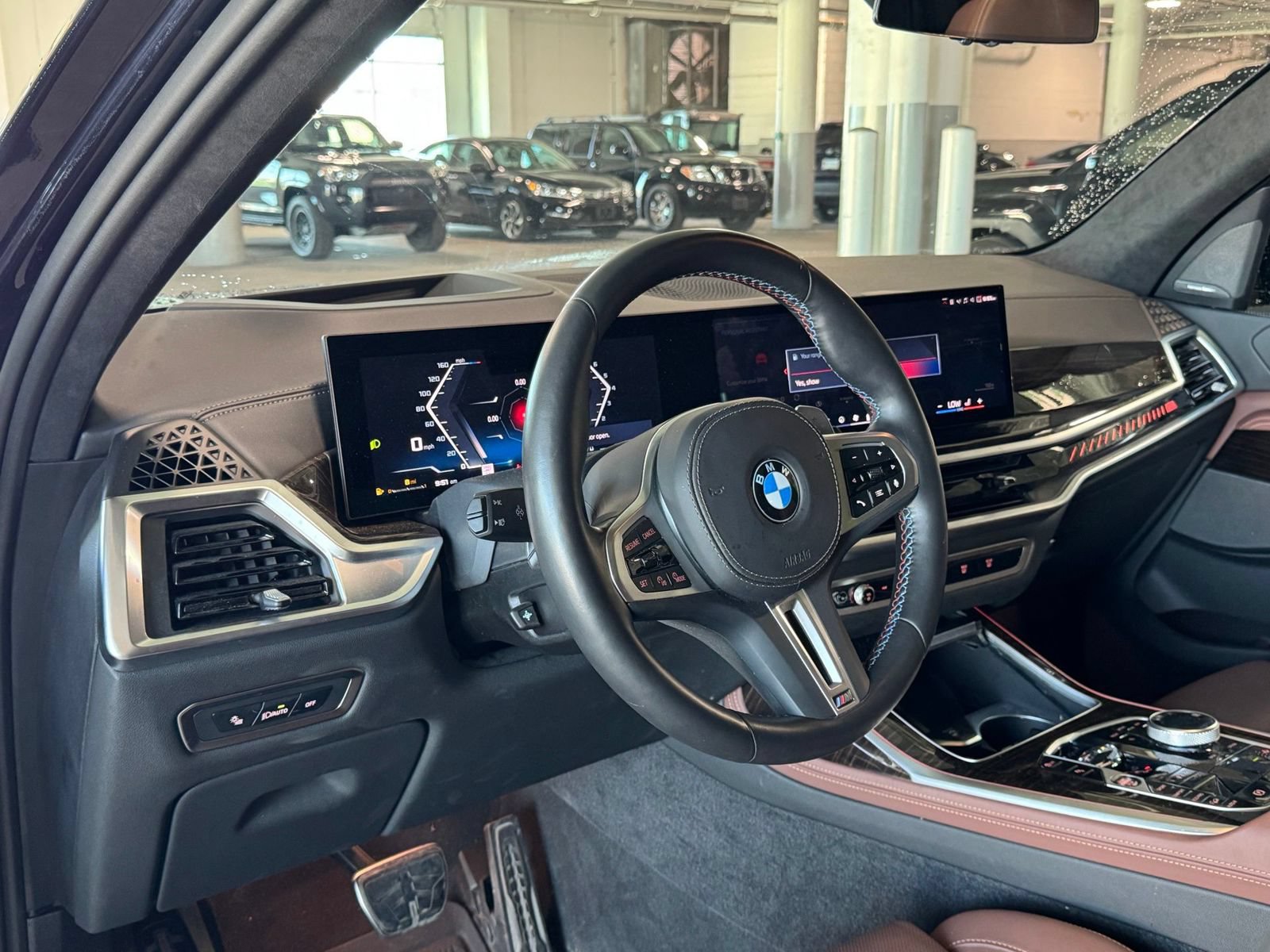 Used 2024 BMW X7 M60i AWD/4WD image 17
