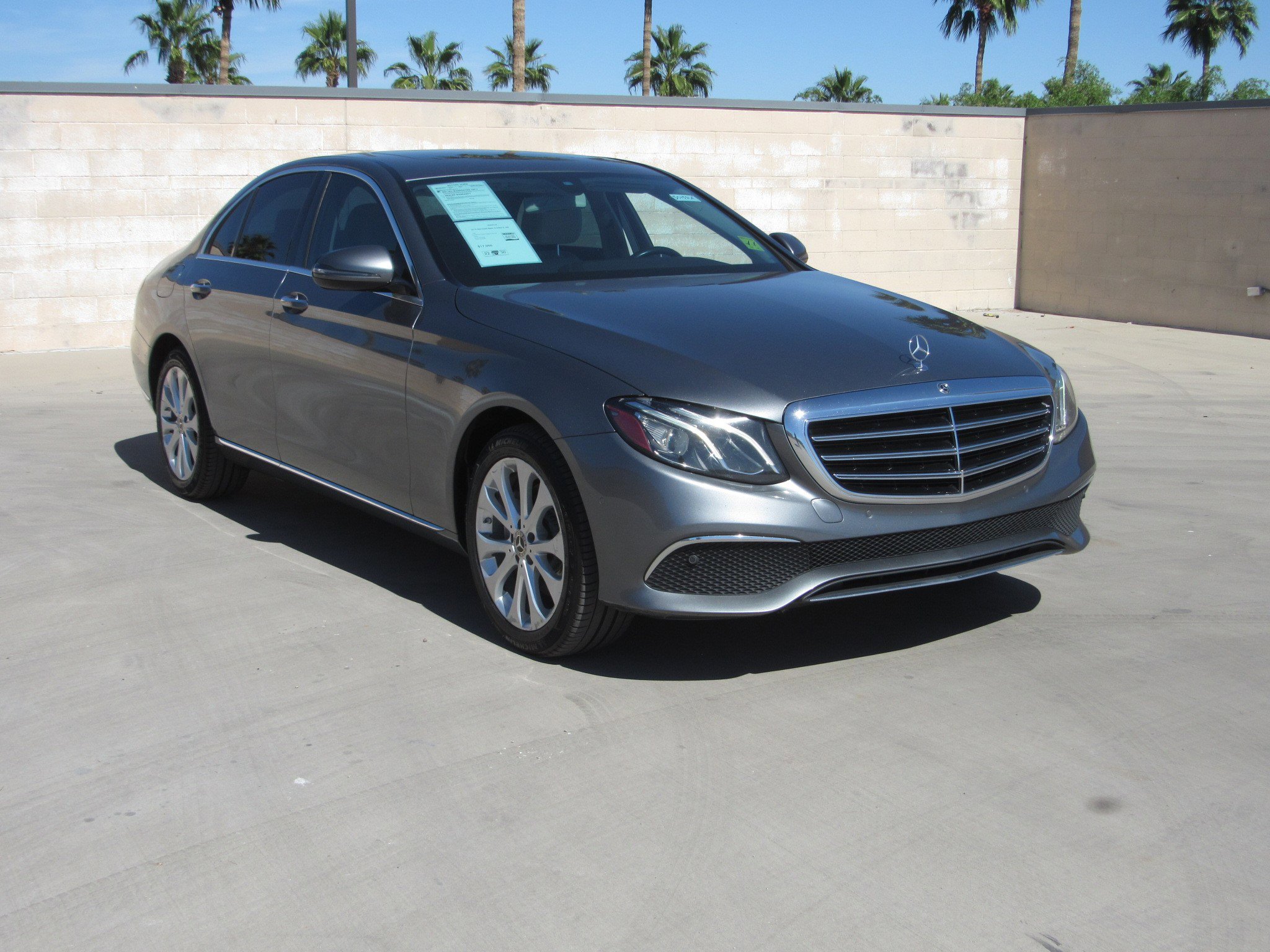 Used 2018 Mercedes-Benz E 300 image 2