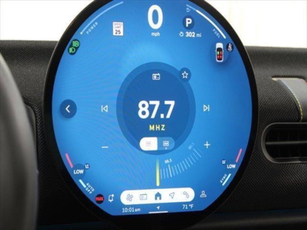 Certified 2025 MINI Cooper S image 13