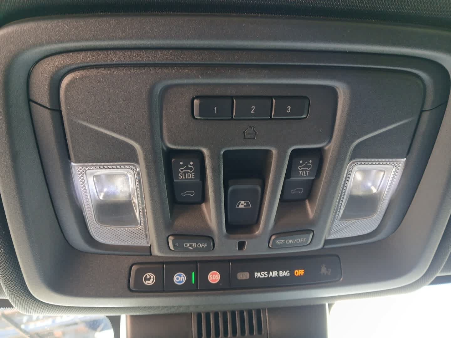 Used 2023 Chevrolet Silverado 1500 High Country w/ High Country Premium Package AWD/4WD image 45