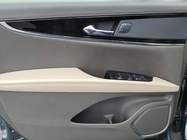 Used 2022 Lincoln Nautilus Reserve image 2