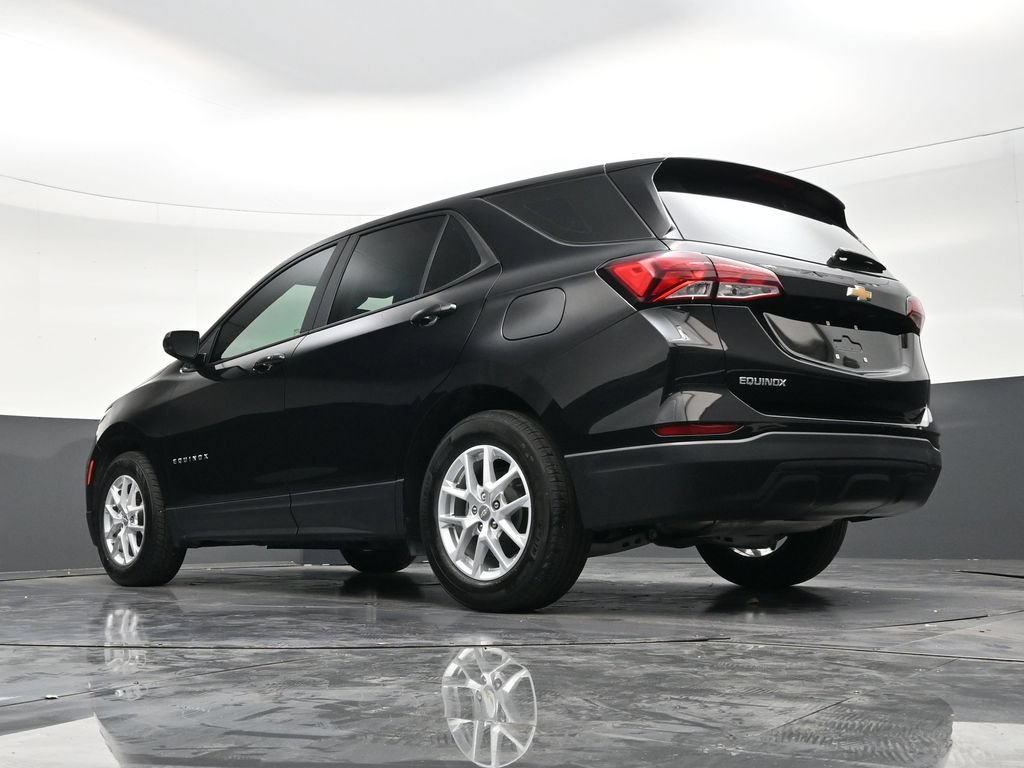 Used 2024 Chevrolet Equinox LS FWD image 19